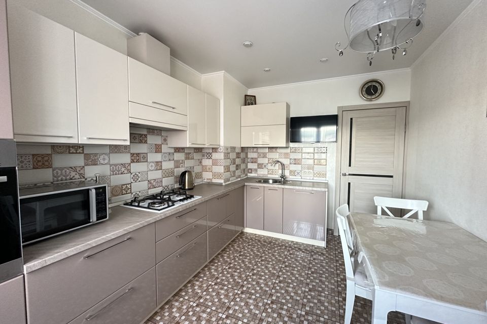 Продаётся 3-комнатная квартира, 74.1 м²