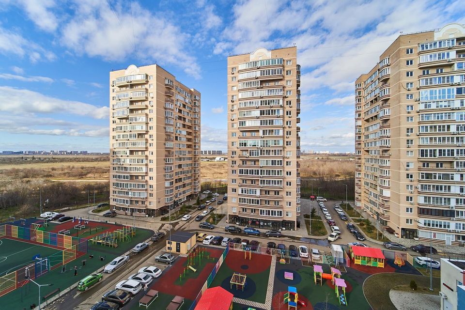 Продаётся 1-комнатная квартира, 42 м²