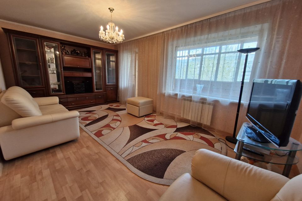 Продаётся 3-комнатная квартира, 81 м²