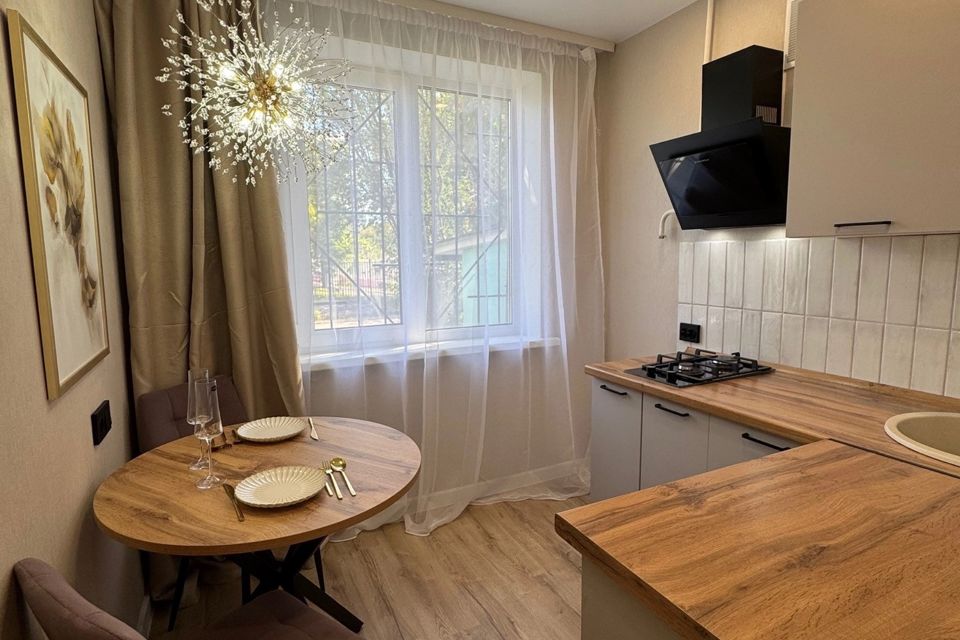 Продаётся 3-комнатная квартира, 61.7 м²