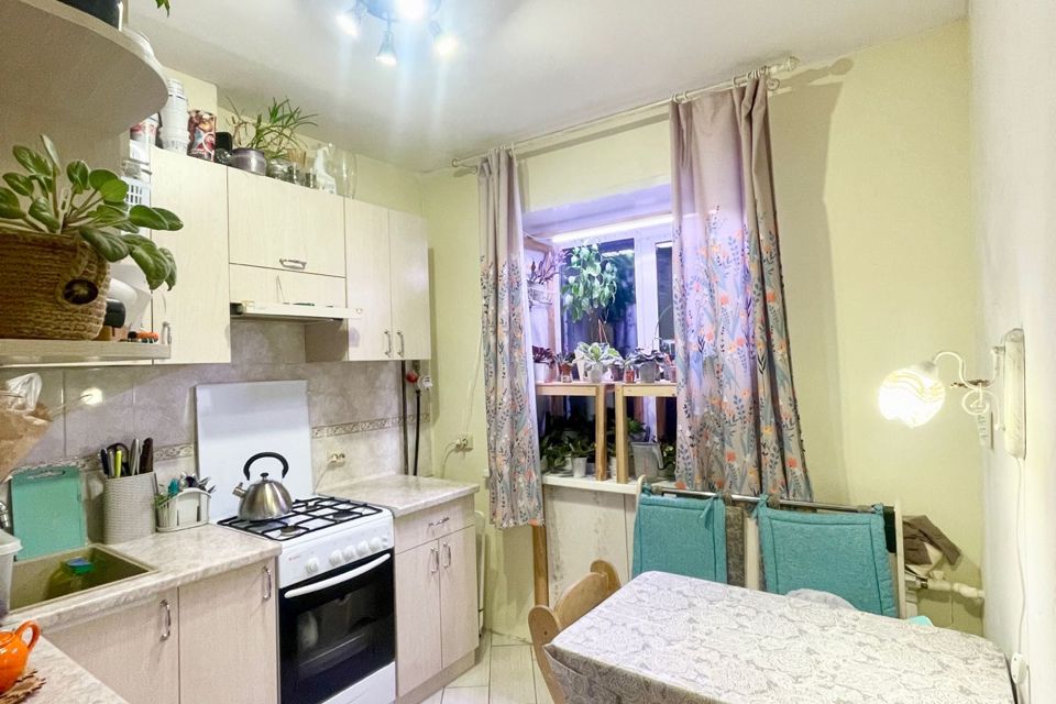 Продаётся 1-комнатная квартира, 32 м²