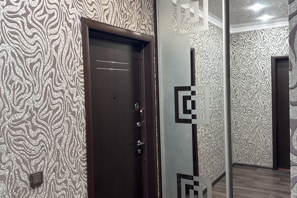 Продаётся 1-комнатная квартира, 43.2 м²