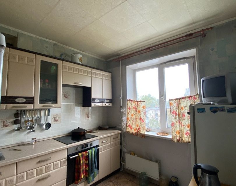 Продаётся 4-комнатная квартира, 71.8 м²