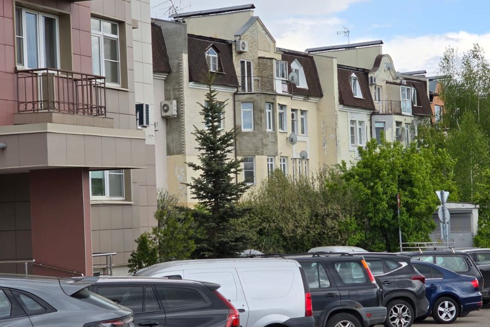 Продаётся 3-комнатная квартира, 71 м²
