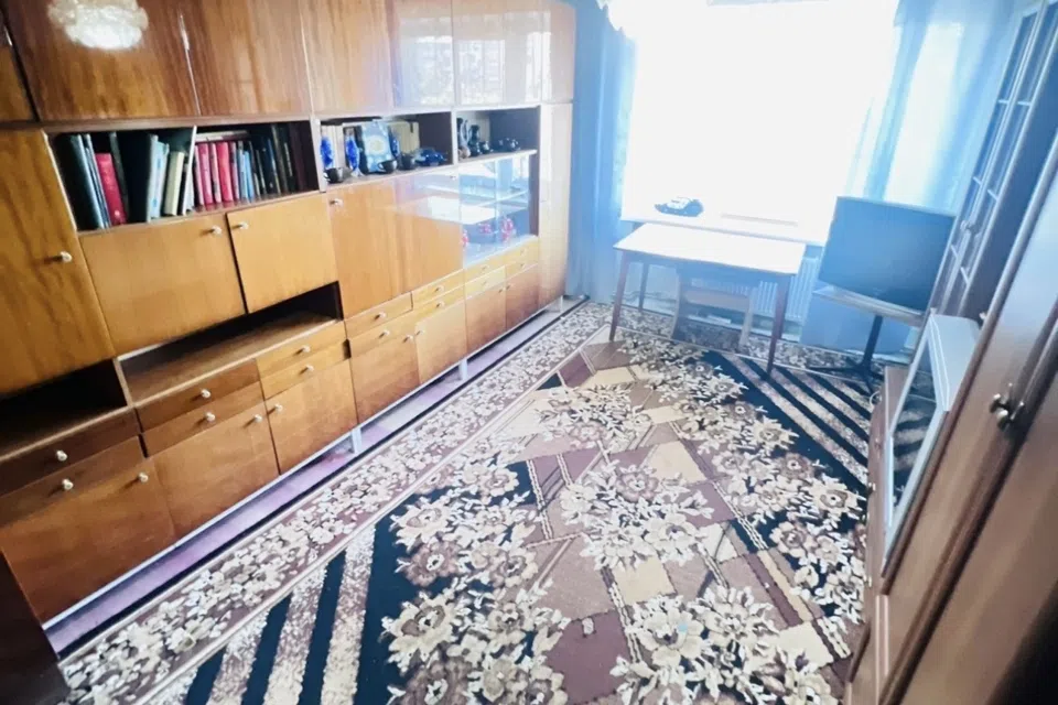 Продаётся 4-комнатная квартира, 80 м²