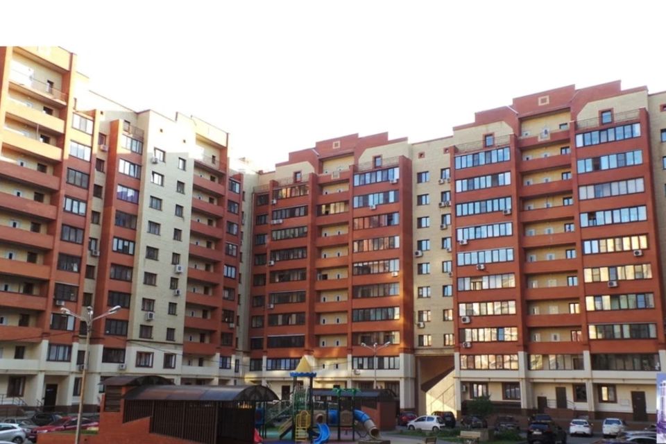 Продаётся 2-комнатная квартира, 63.7 м²