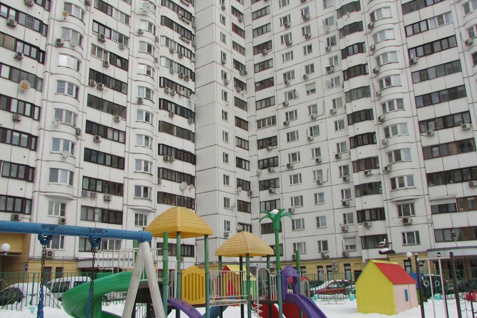 Продаётся 4-комнатная квартира, 119.8 м²