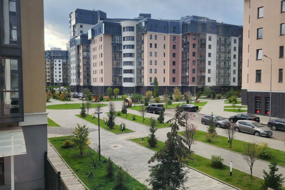 Сдаётся 2-комнатная квартира, 71 м²