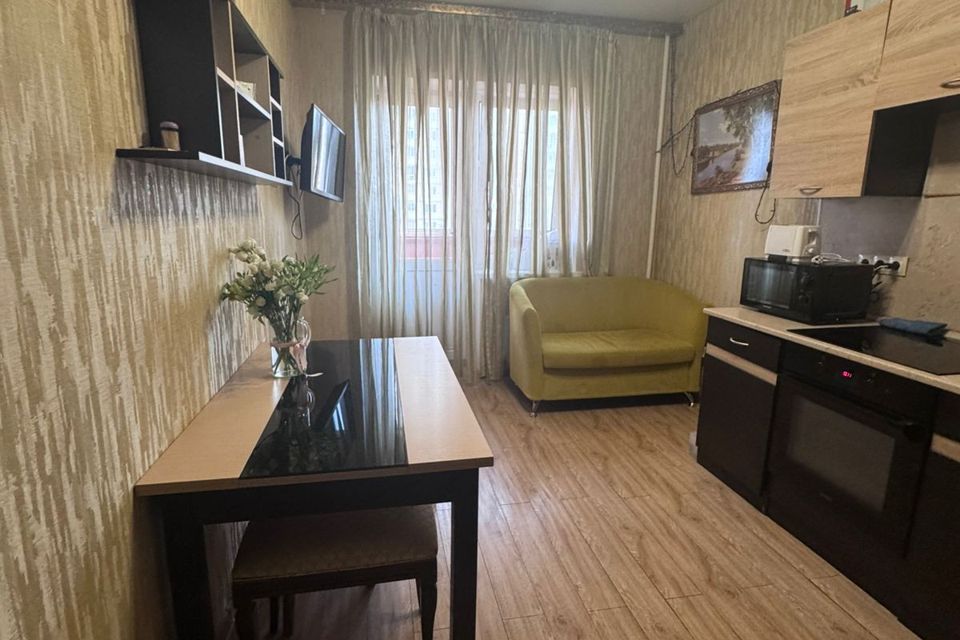 Продаётся 1-комнатная квартира, 42.1 м²