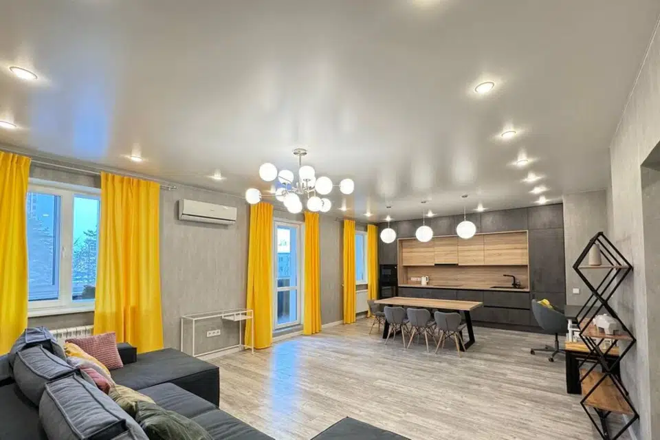 Продаётся 3-комнатная квартира, 117.6 м²