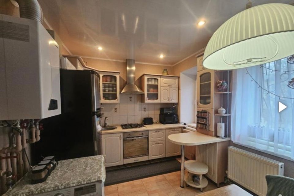 Продаётся 3-комнатная квартира, 57 м²