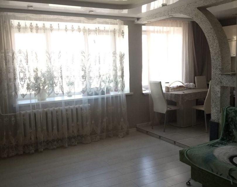 Продаётся 4-комнатная квартира, 73.4 м²