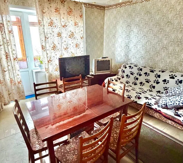 Продаётся 3-комнатная квартира, 64.5 м²