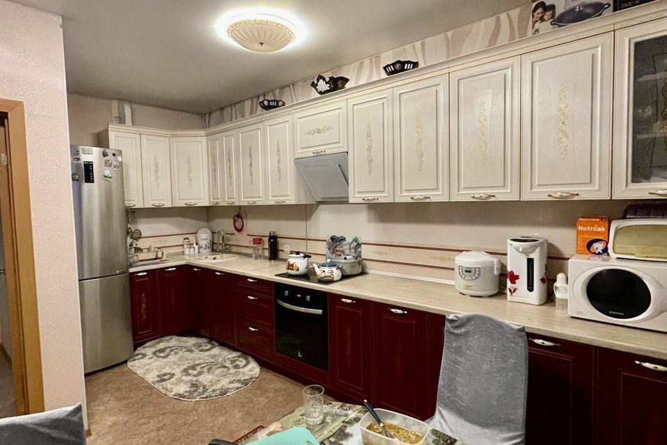 Продаётся 3-комнатная квартира, 87 м²