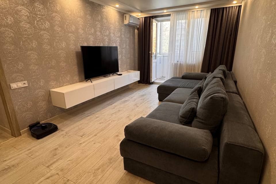 Продаётся 3-комнатная квартира, 61.6 м²