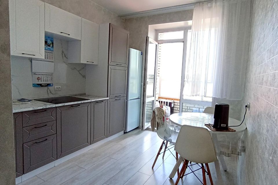 Сдаётся 1-комнатная квартира, 40 м²
