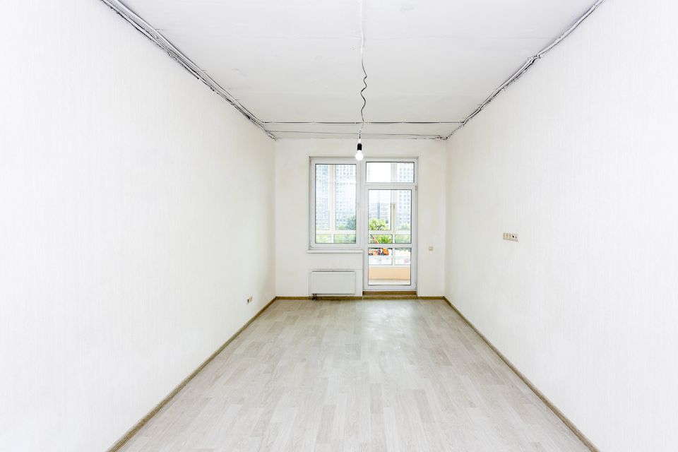 Продаётся 3-комнатная квартира, 183.5 м²