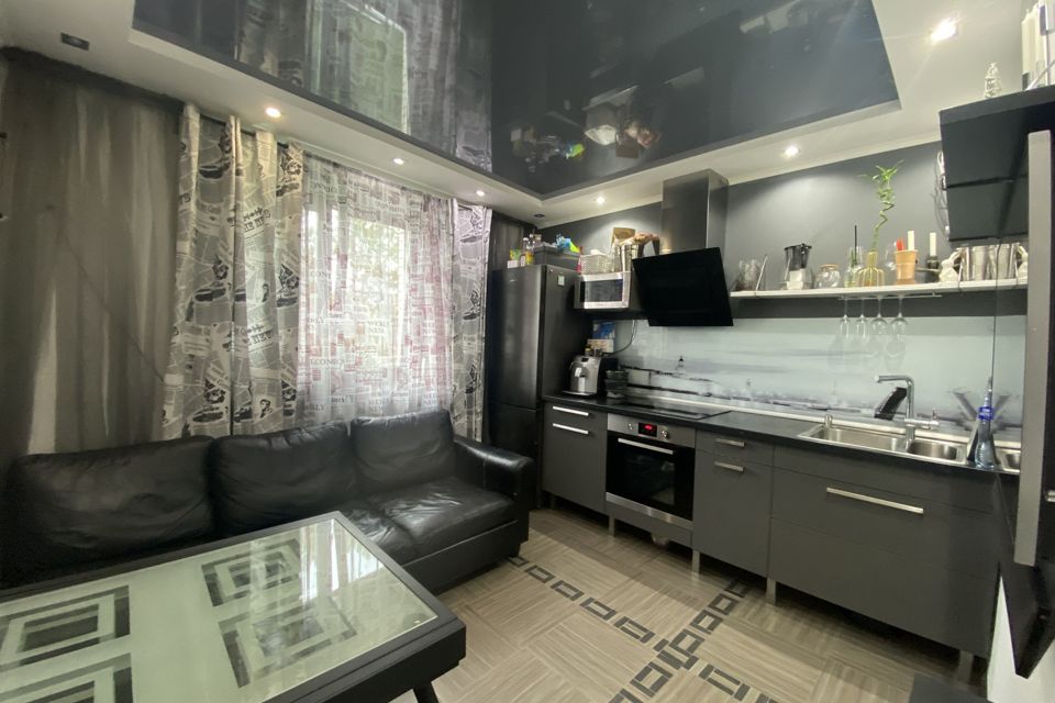 Продаётся 1-комнатная квартира, 41.3 м²