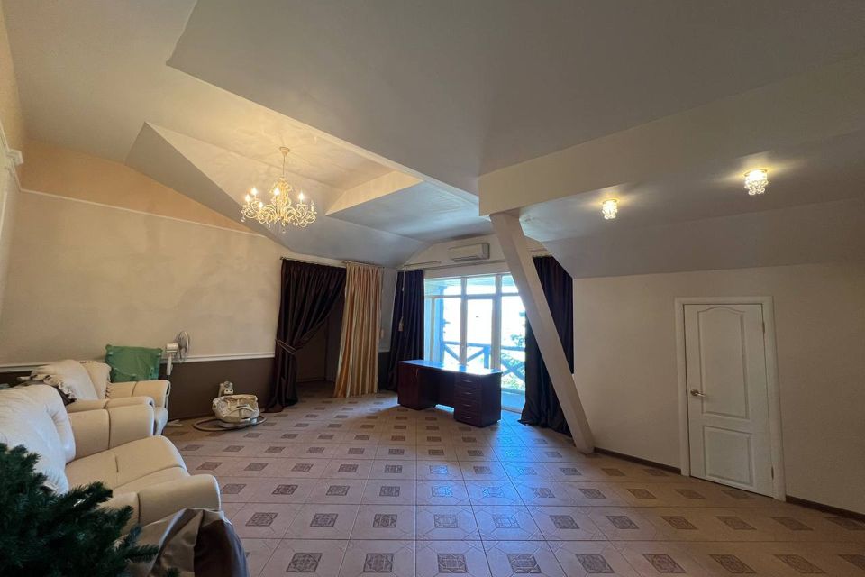 Продаётся 2-этажный дом, 329 м²