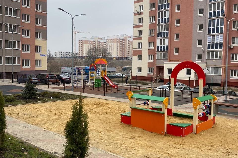 Продаётся 1-комнатная квартира, 40.4 м²