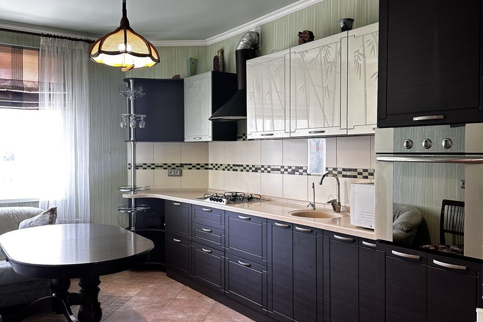Продаётся 3-комнатная квартира, 96 м²