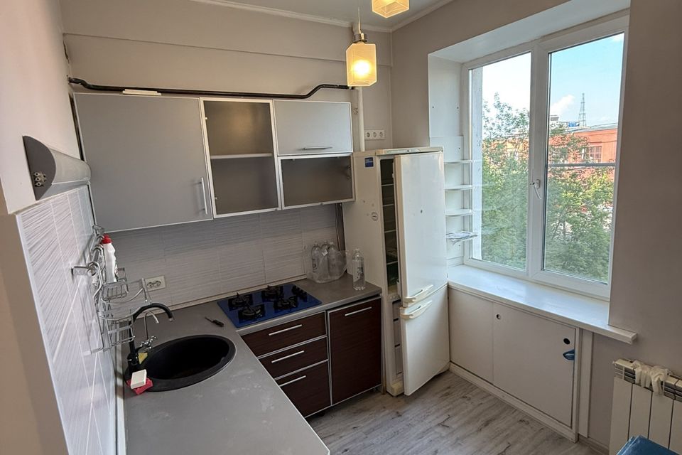 Продаётся 3-комнатная квартира, 55 м²