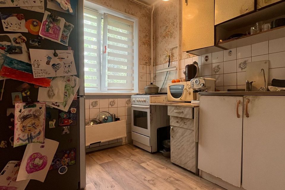 Продаётся 3-комнатная квартира, 60.4 м²