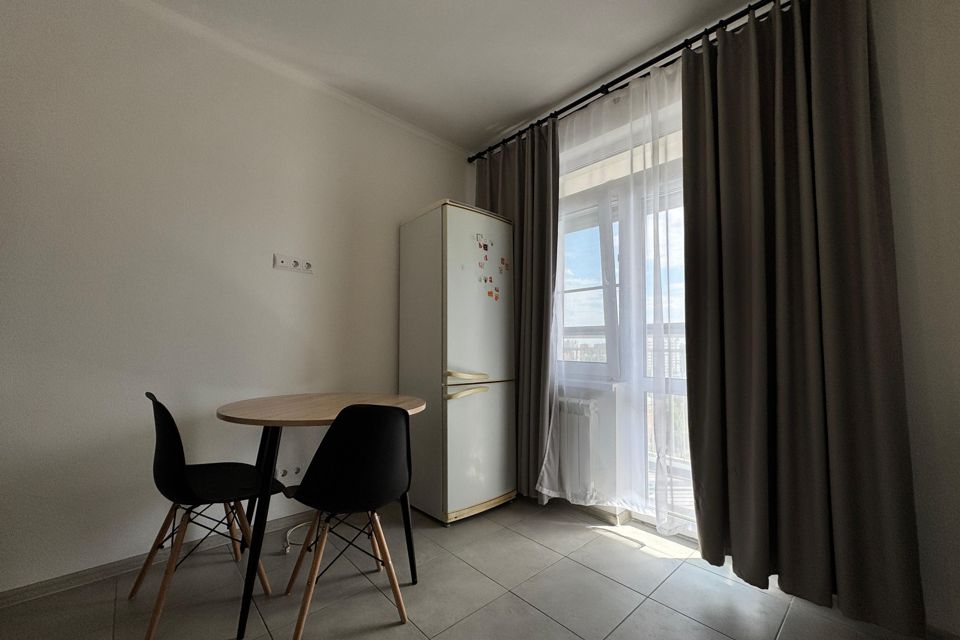 Продаётся 1-комнатная квартира, 42.5 м²