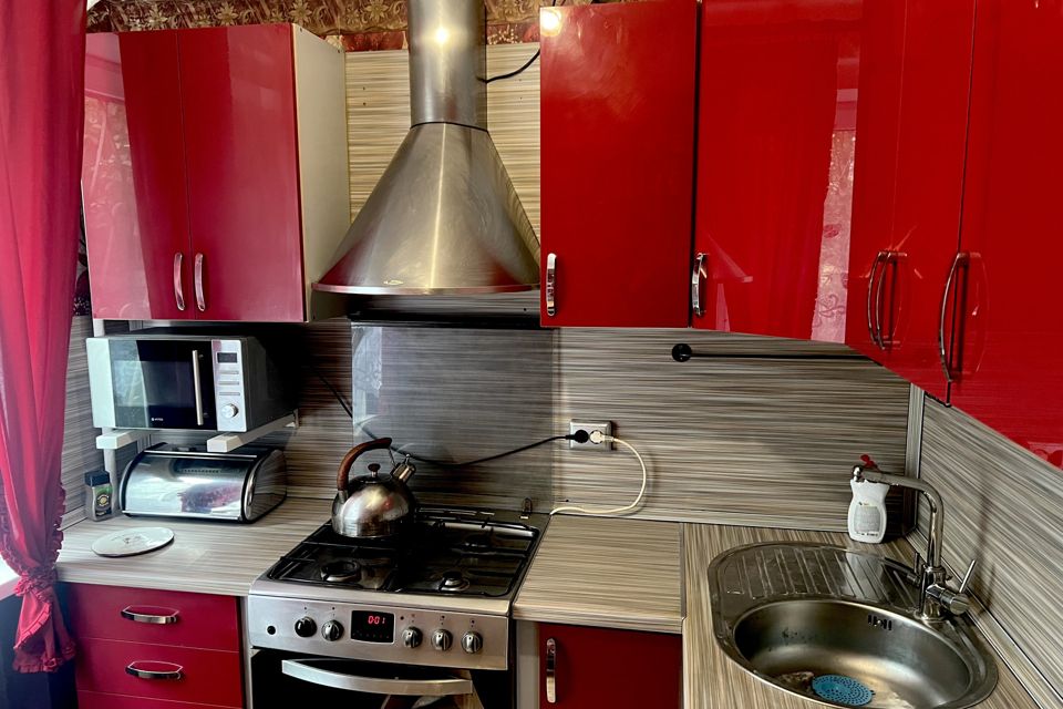 Продаётся 4-комнатная квартира, 74 м²