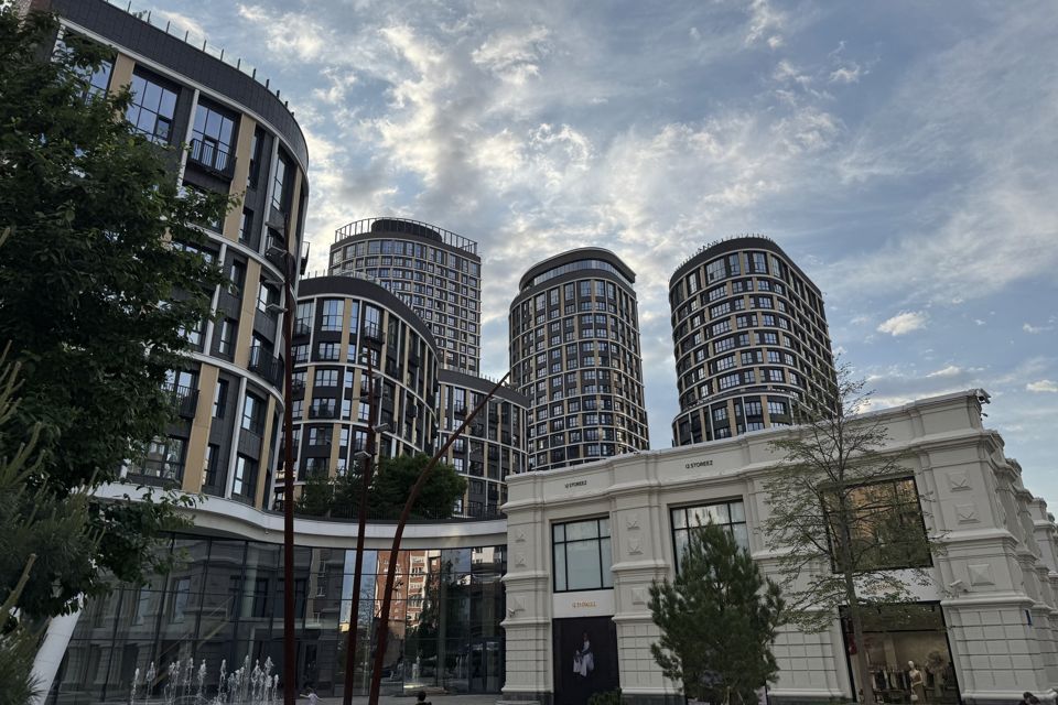 Продаётся 2-комнатная квартира, 76 м²