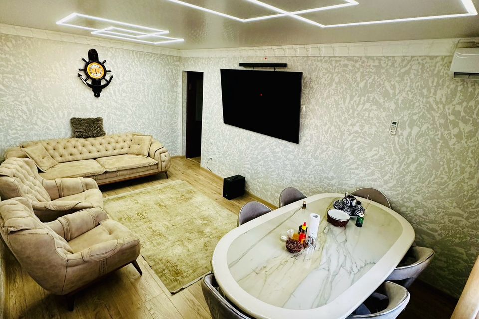 Продаётся 3-комнатная квартира, 72 м²