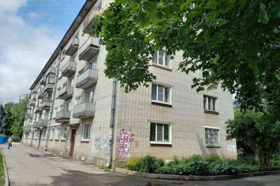 Продаётся 2-комнатная квартира, 48.8 м²