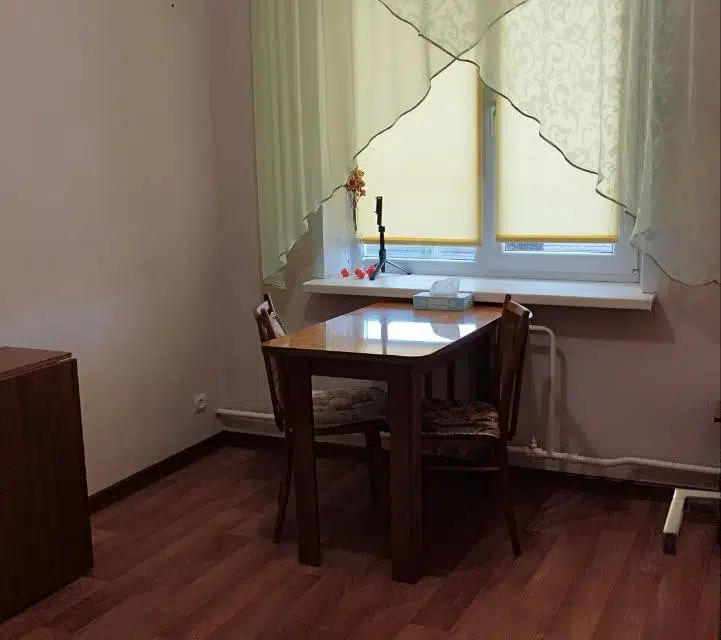 Продаётся 4-комнатная квартира, 64 м²