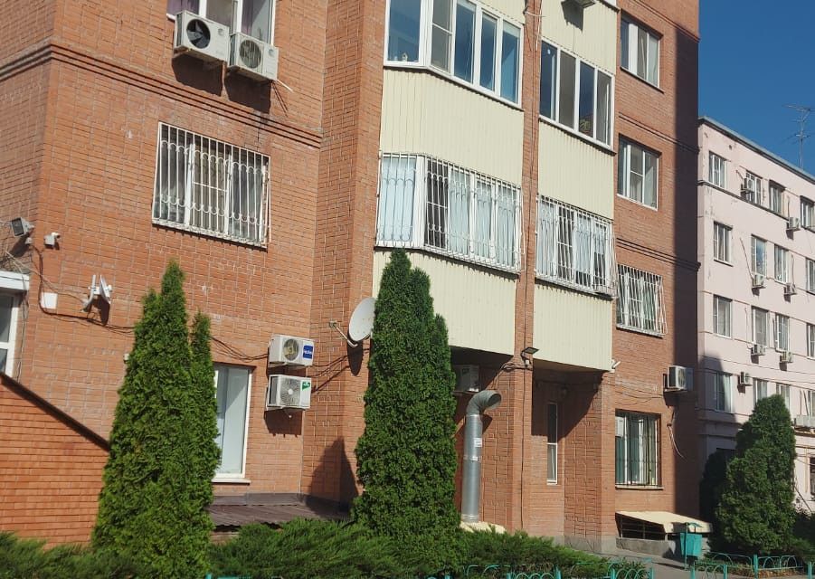 Продаётся 1-комнатная квартира, 47 м²