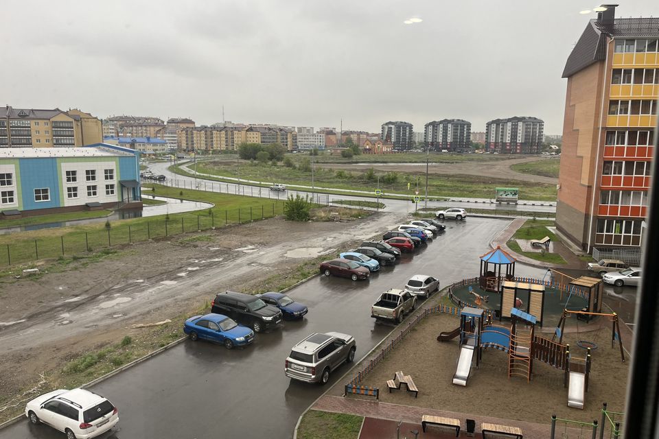 Продаётся 2-комнатная квартира, 60.6 м²