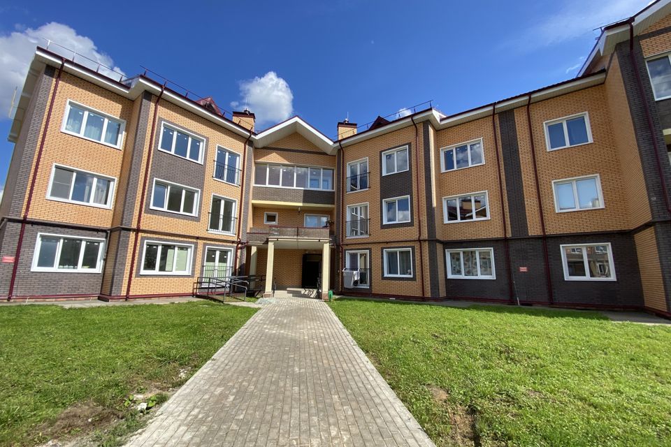 Продаётся 3-комнатная квартира, 65 м²