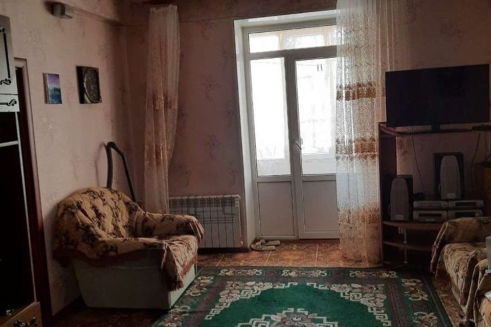 Продаётся 3-комнатная квартира, 75.8 м²