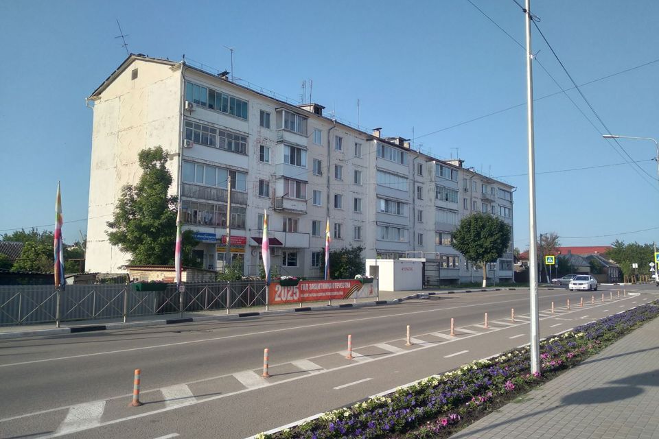 Продаётся 1-комнатная квартира, 32 м²