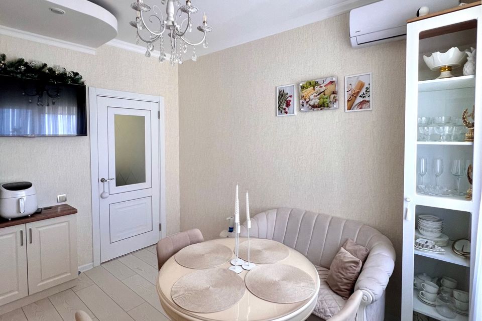 Продаётся 2-комнатная квартира, 62 м²