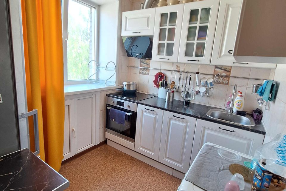 Продаётся 4-комнатная квартира, 60 м²