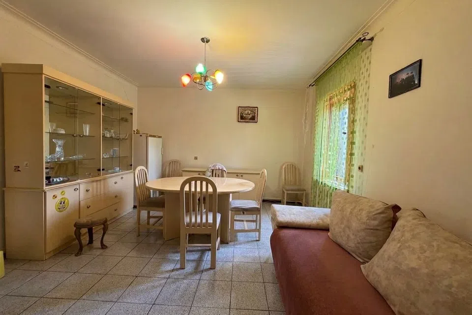 Продаётся 2-этажный дом, 140 м²