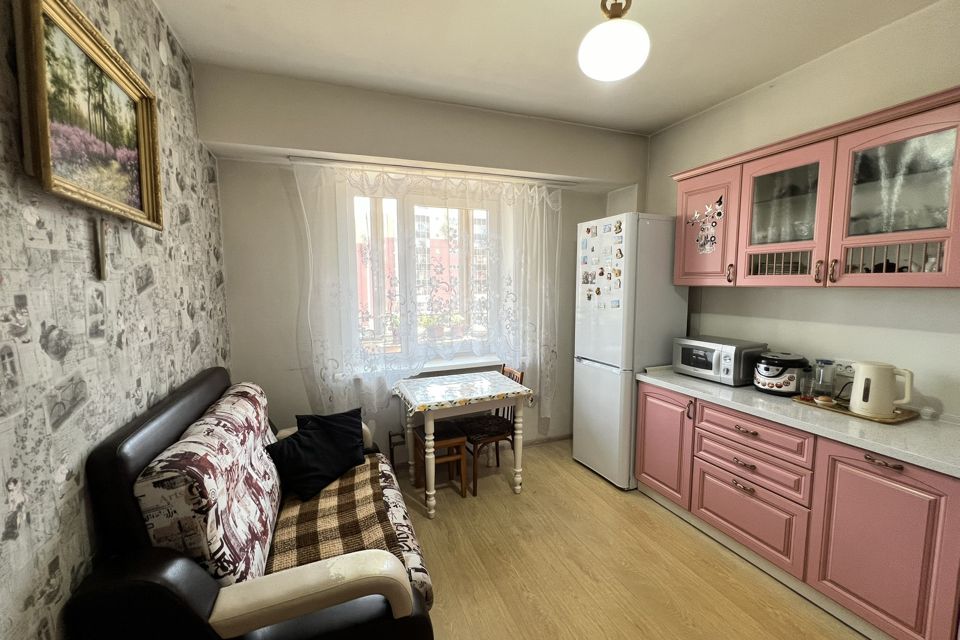 Продаётся 1-комнатная квартира, 43.6 м²