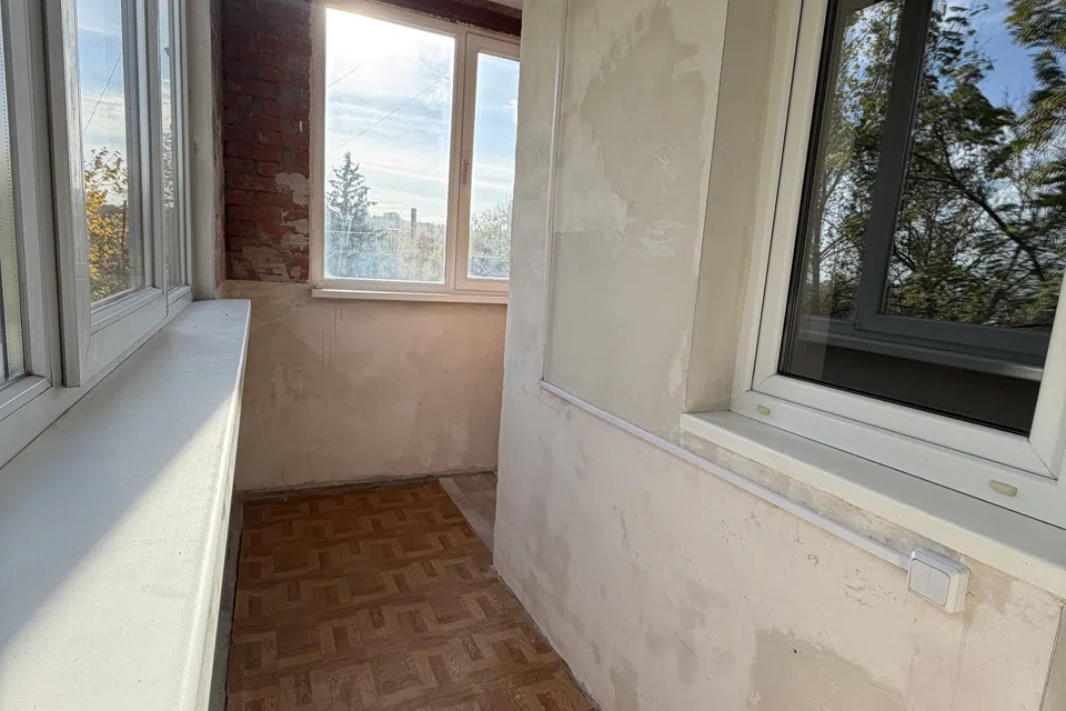 Продаётся 4-комнатная квартира, 90 м²