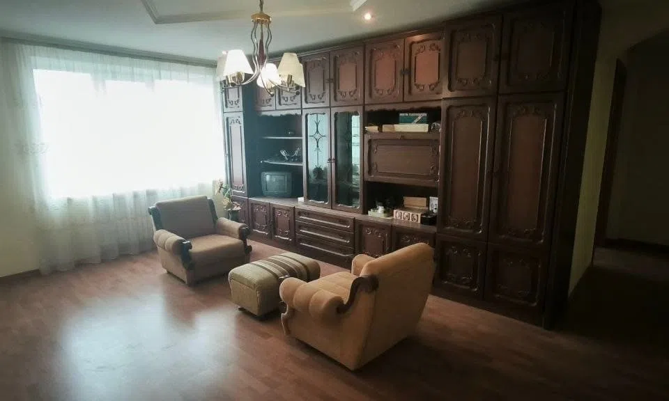 Продаётся 4-комнатная квартира, 100 м²