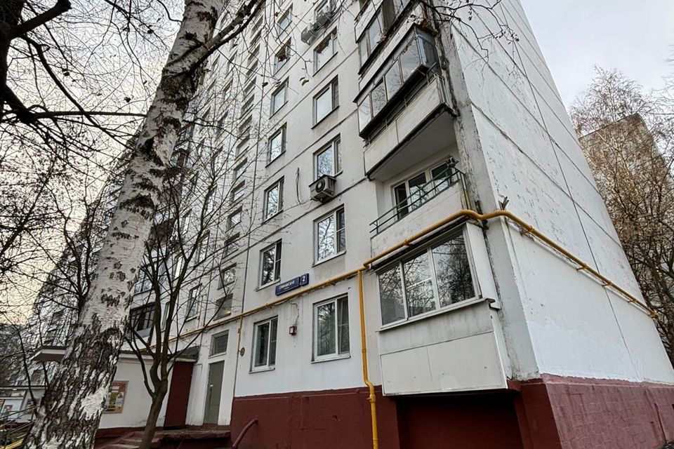 Продаётся 3-комнатная квартира, 63.5 м²
