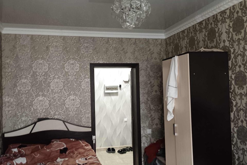 Сдаётся 1-комнатная квартира, 38 м²