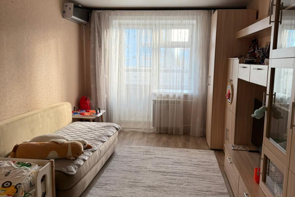 Продаётся 1-комнатная квартира, 38 м²