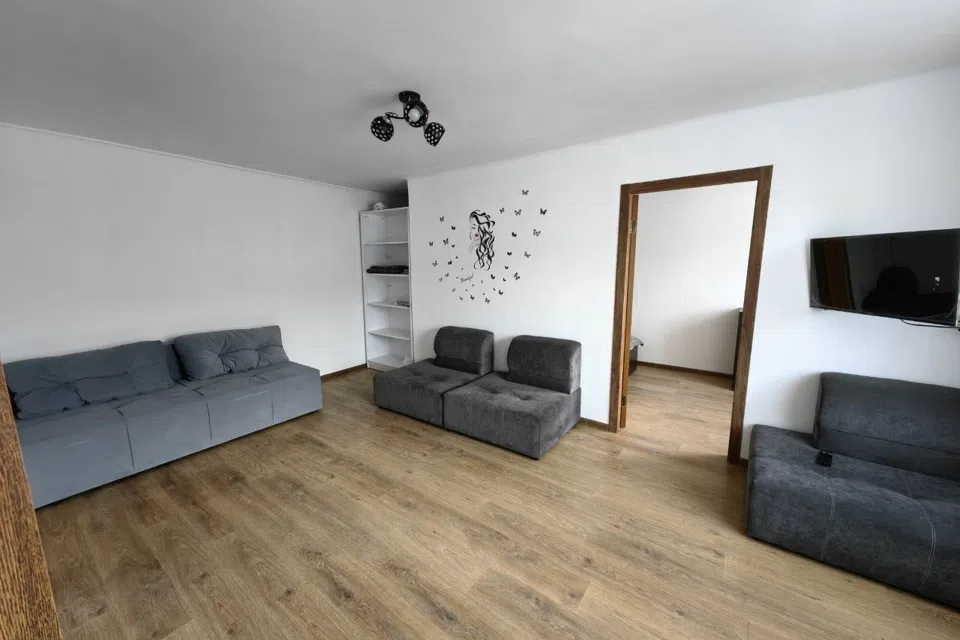 Продаётся 4-комнатная квартира, 86 м²