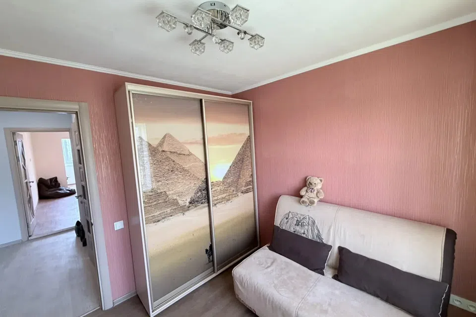 Продаётся 3-комнатная квартира, 61 м²