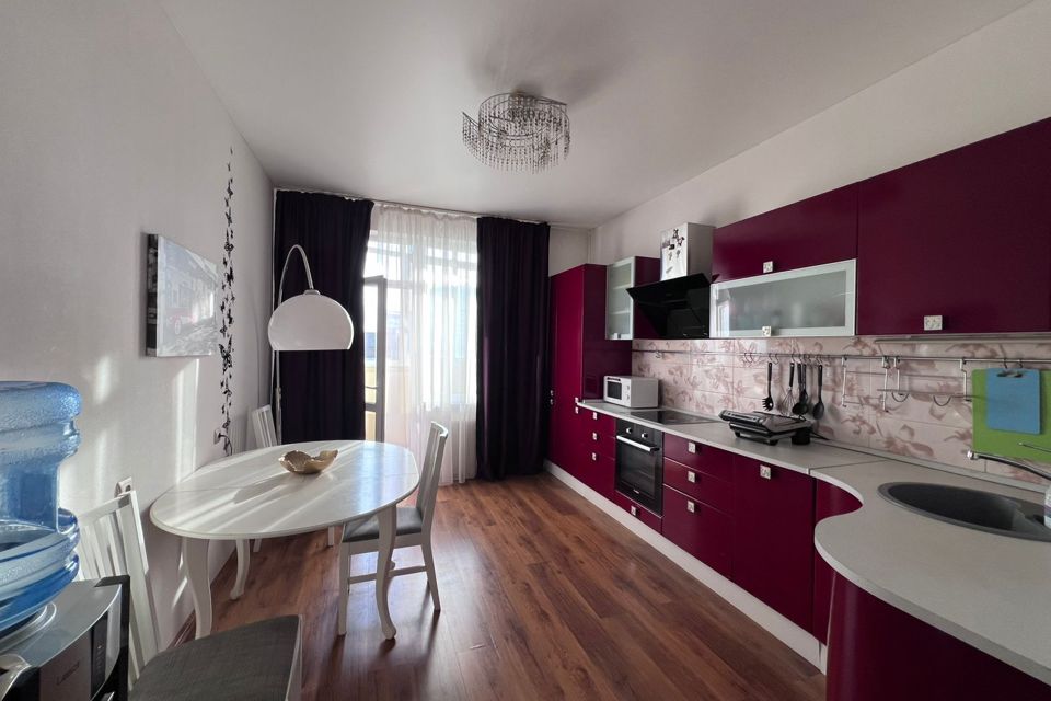 Продаётся 2-комнатная квартира, 64.2 м²